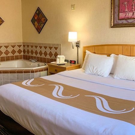 Quality Inn Near Toms River Corporate Park Manchester Township Buitenkant foto