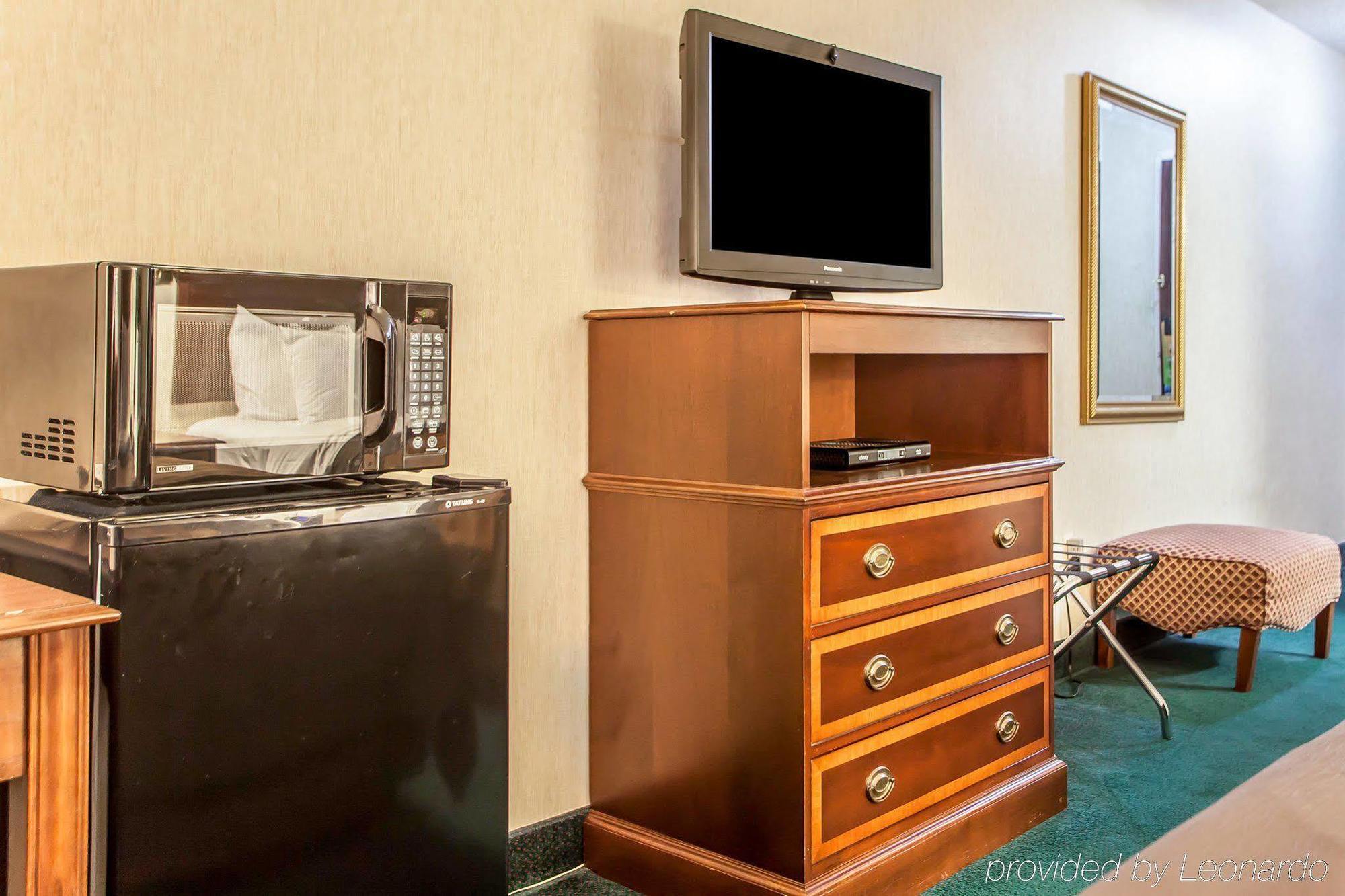 Quality Inn Near Toms River Corporate Park Manchester Township Buitenkant foto