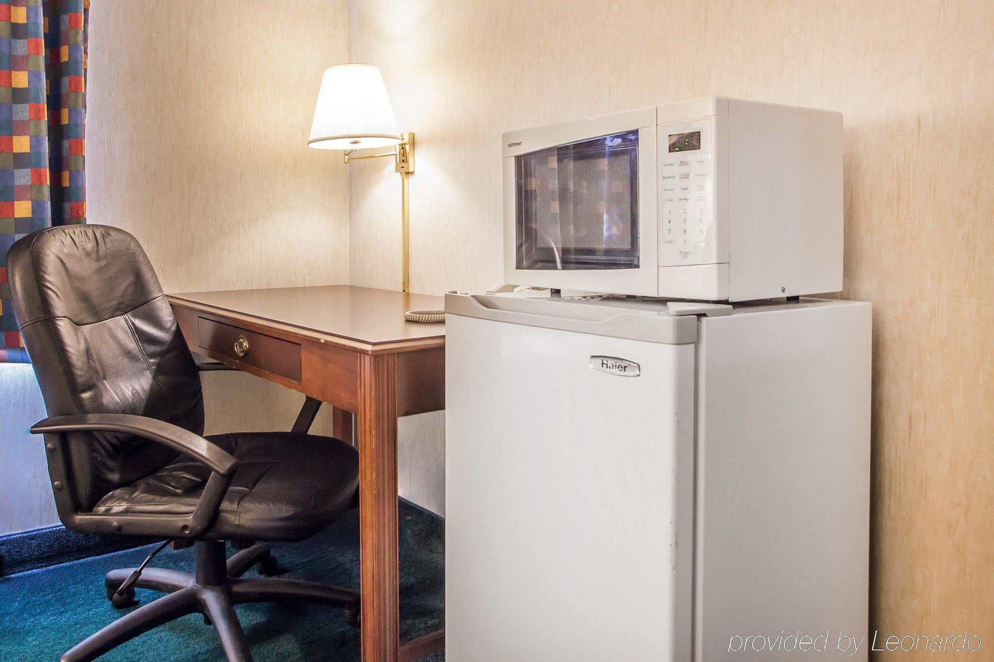 Quality Inn Near Toms River Corporate Park Manchester Township Buitenkant foto